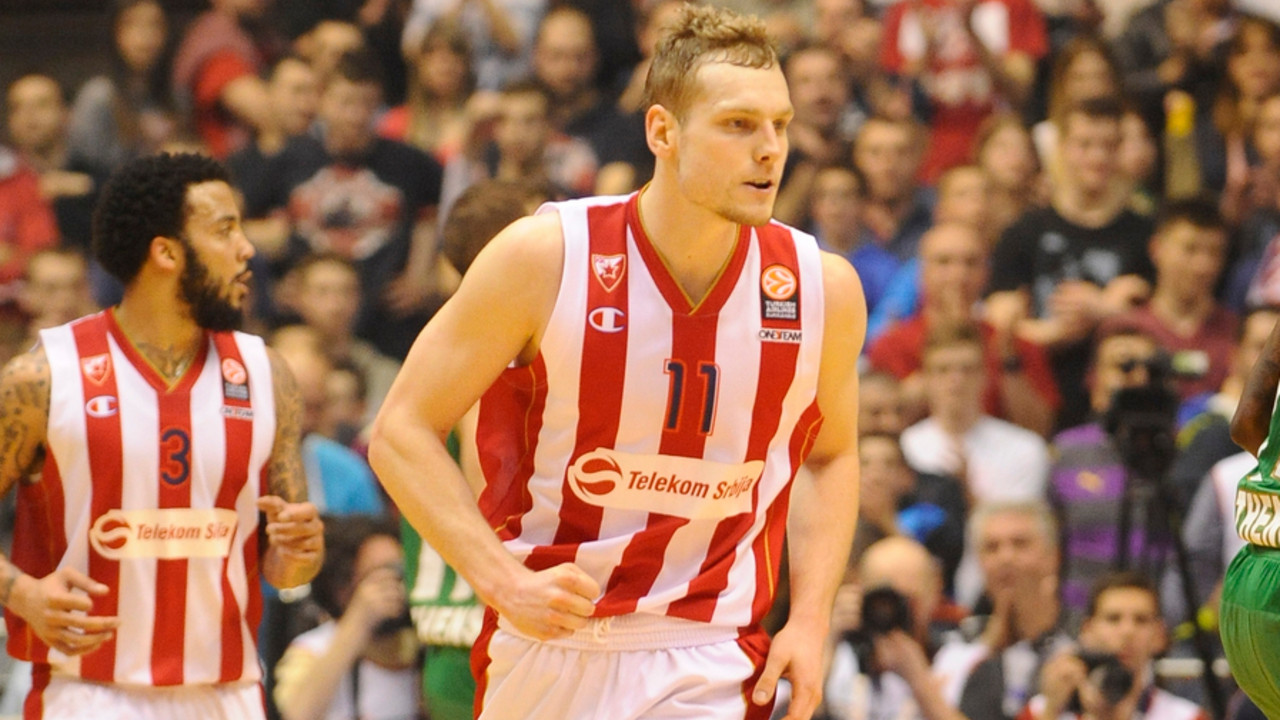 Bek Crvene zvezde Jaka Blažič