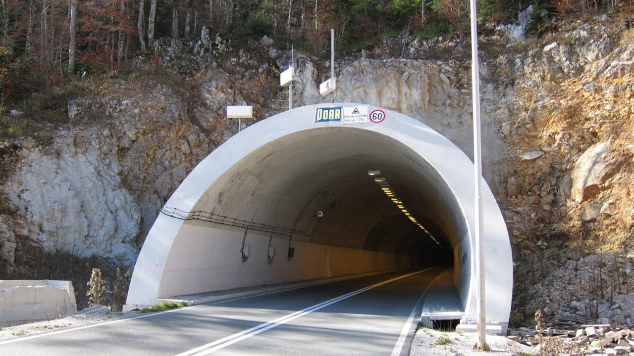 Tunel Ivica između Šavnika i Žabljaka