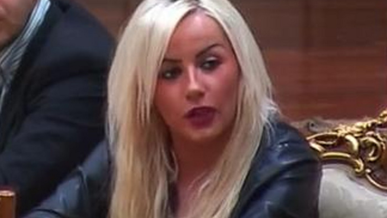 Atina Ferari