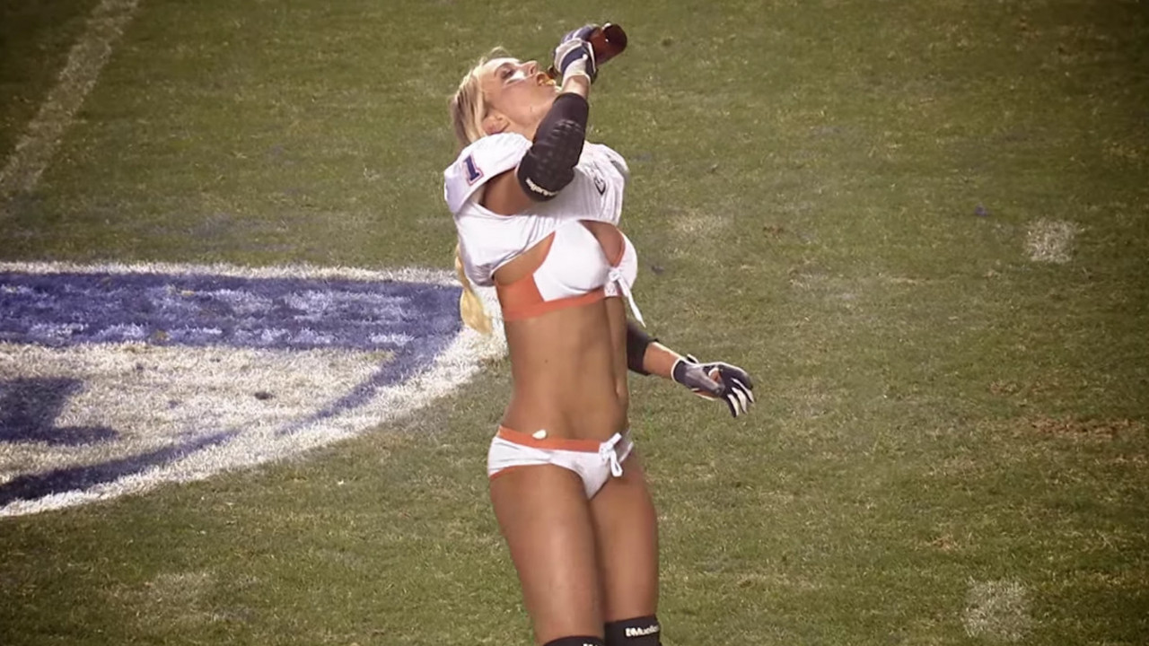Čirlidersica na NFL meču