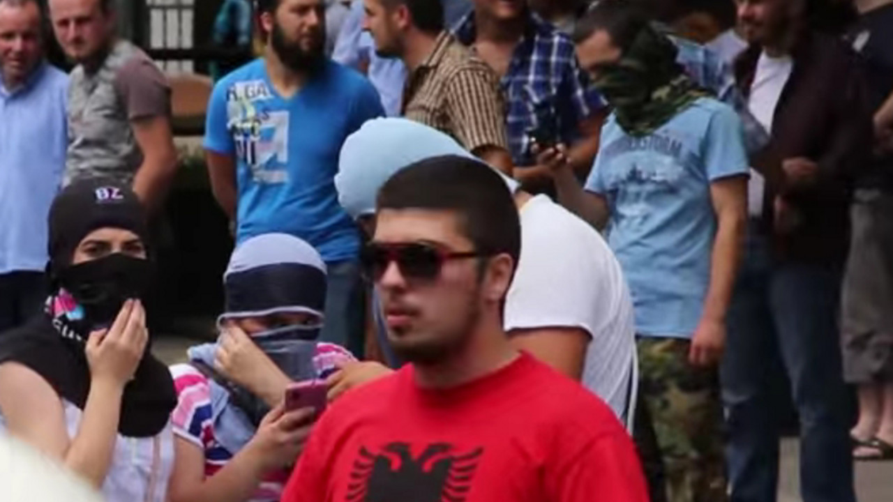 albanski demonstranti