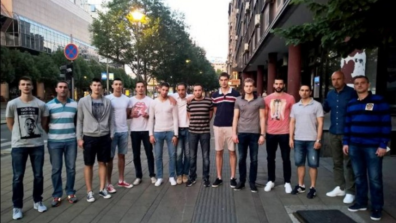Košarkaši i stručni štab KK Crvena zvezda Telekom