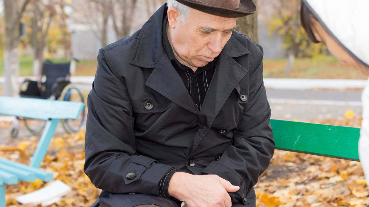Tužni deda