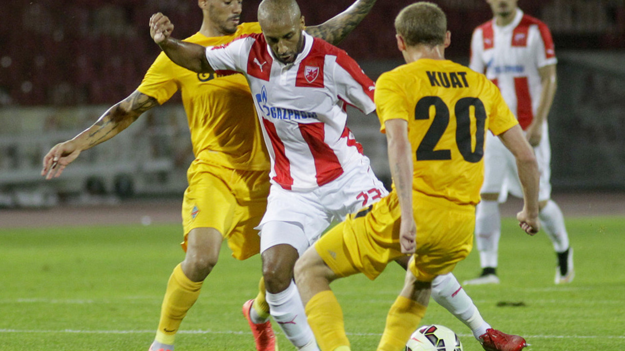 Fudbaler Crvene zvezde Parker protiv Kairata