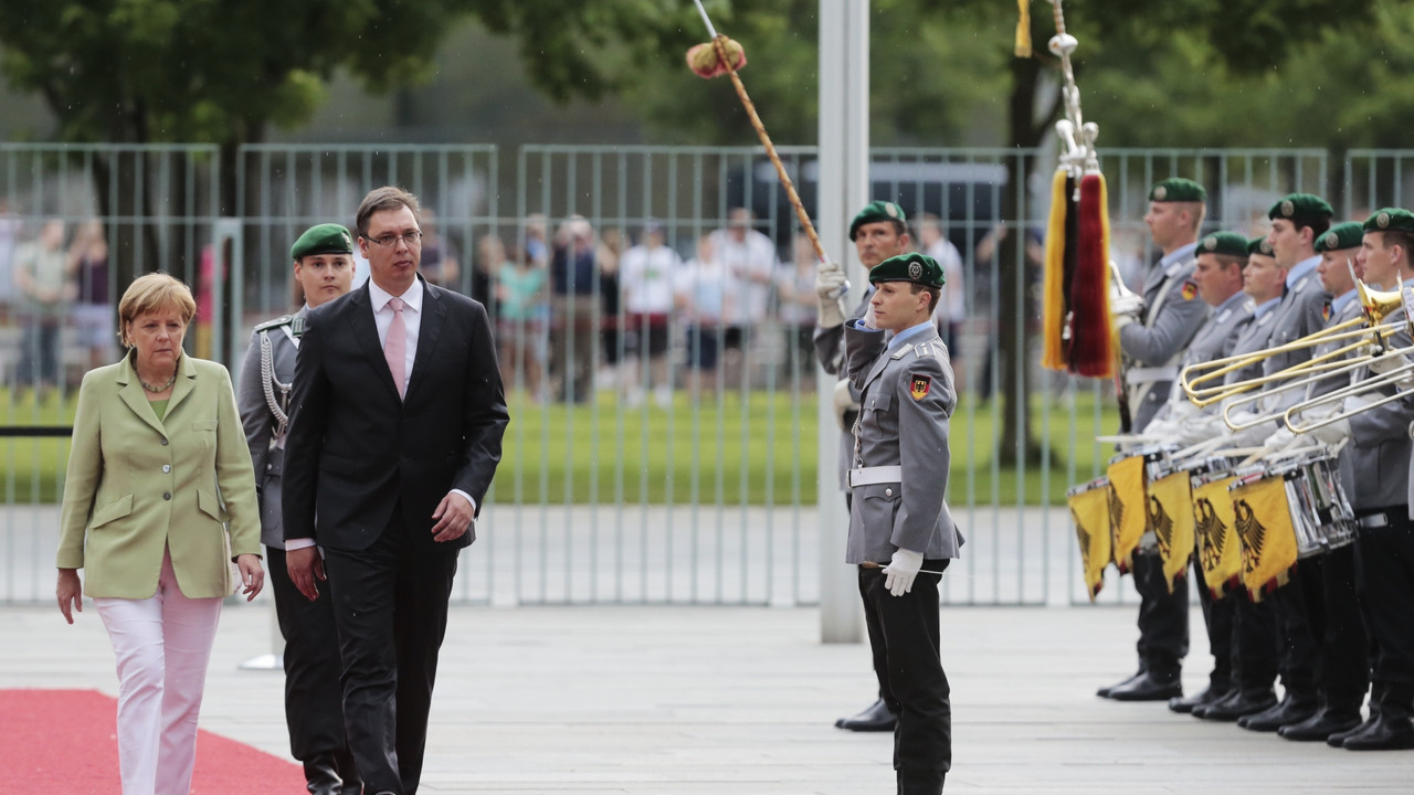 Vucic-Merkel.jpg