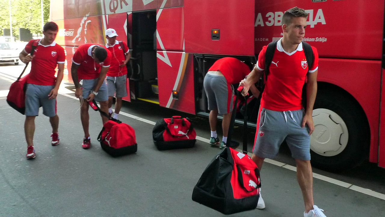 Fudbaleri Crvene zvezde pred put u Kairat