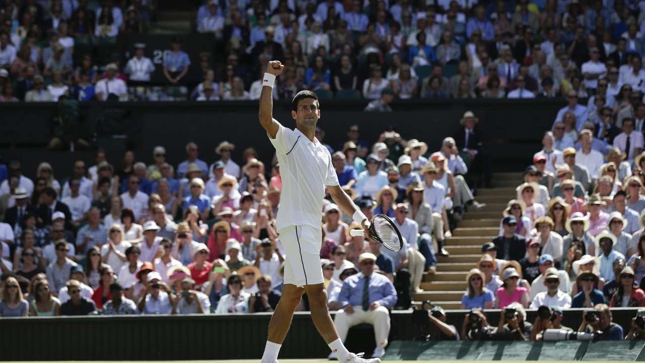 Novak Đoković slavi pobedu protiv Rišara Gaske u polufinalu Vimbldona