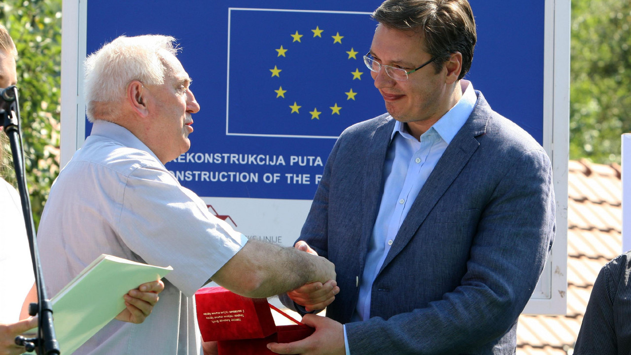 Aleksandar Vučić, Krupanj, počasni građanin