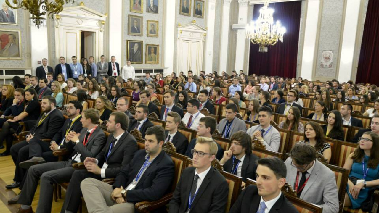BEUM 2014