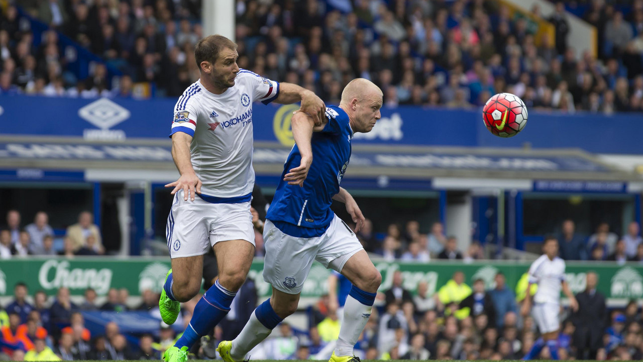 Branislav Ivanović na meču sa Evertonom