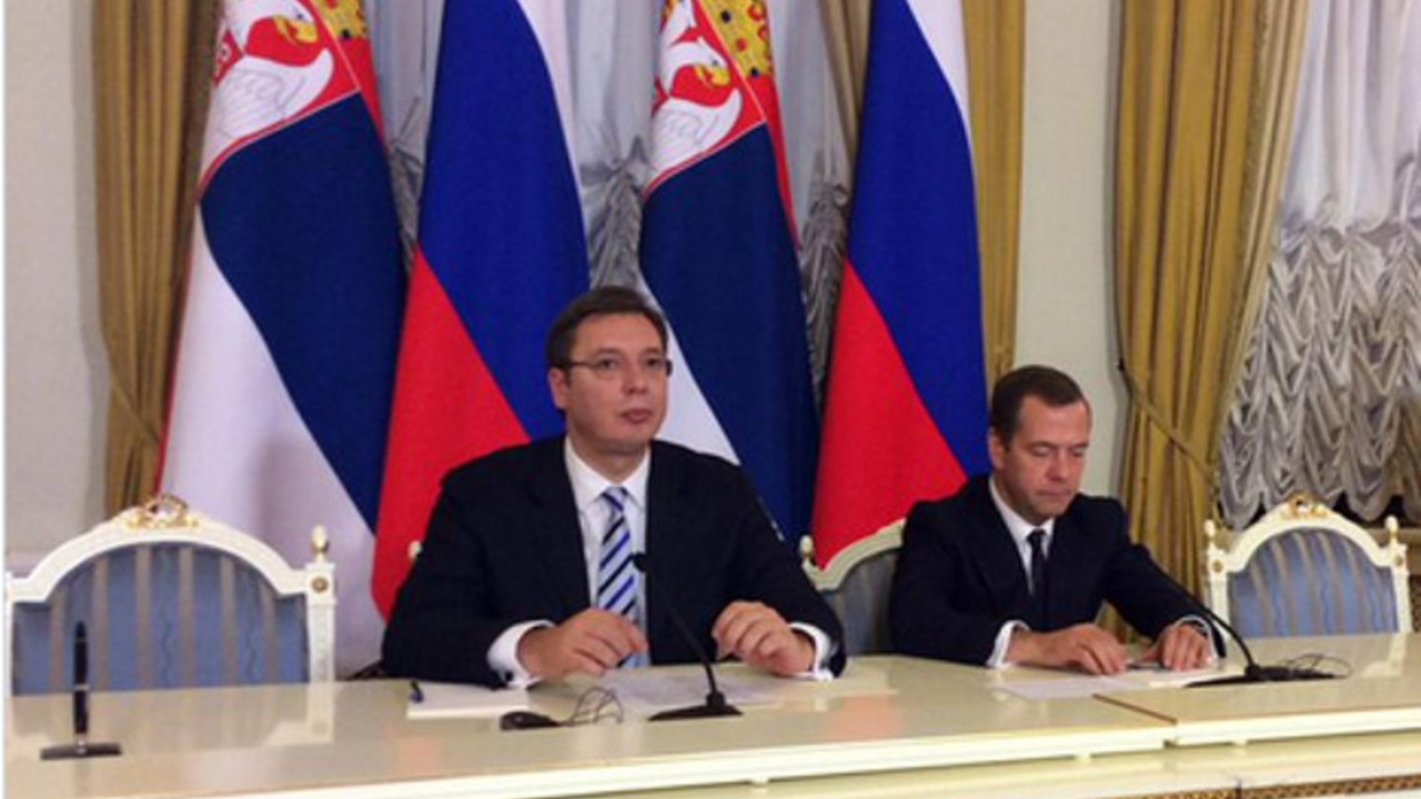 Vučić, Medvedev