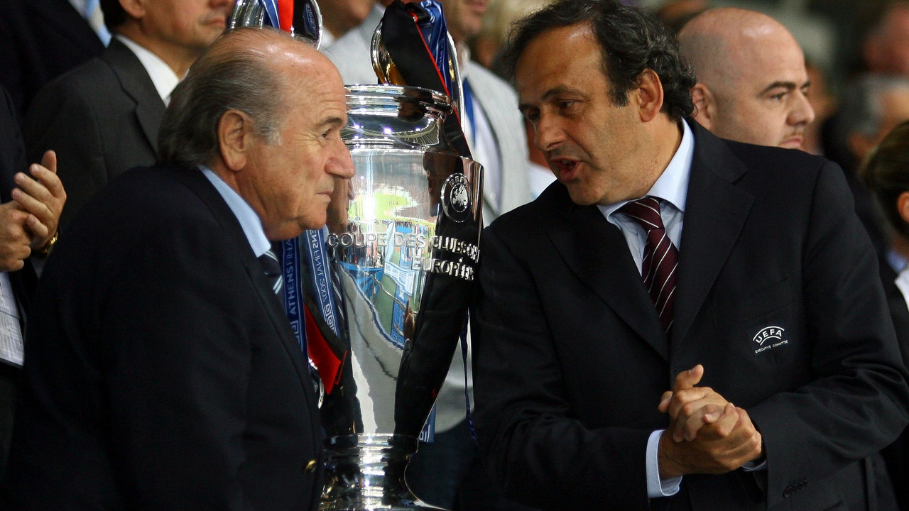 Sep Blater i Mišel Platini