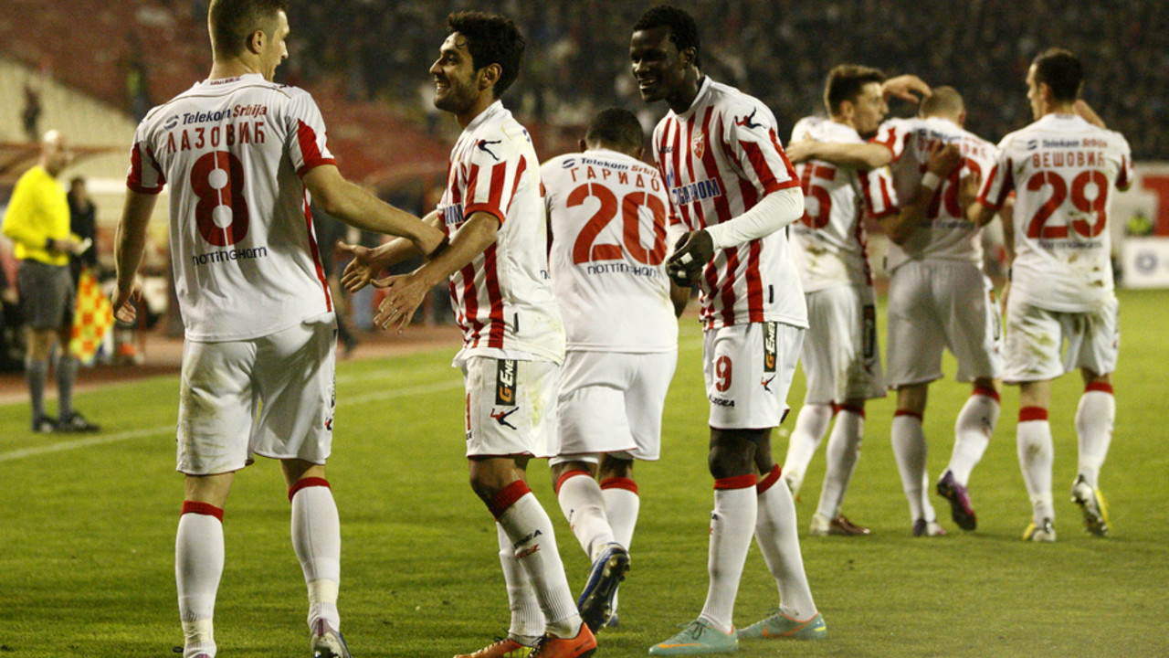 Darko Lazović i Mendeš Kadu slave gol Crvene zvezde