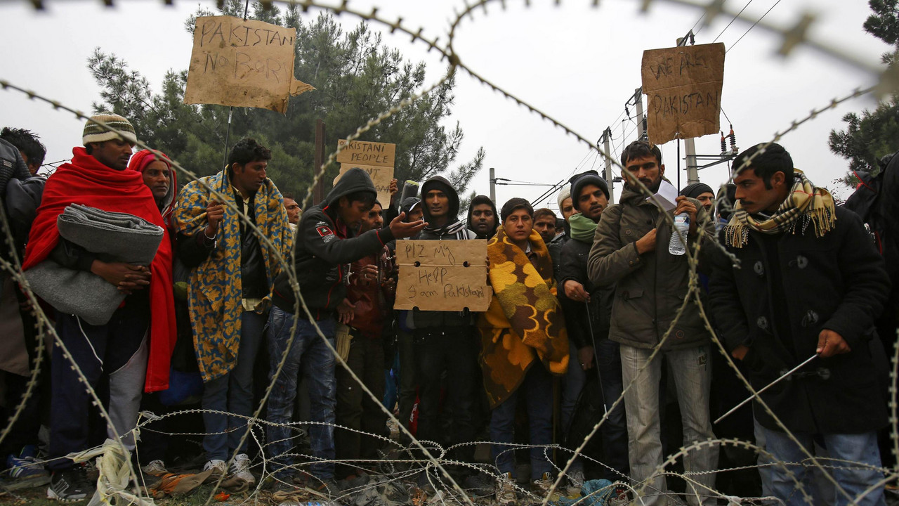 Migranti na makedonskoj granici