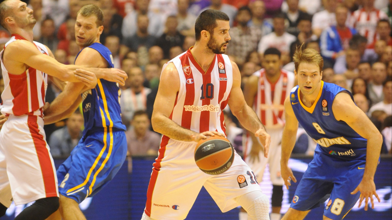 Branko Lazić u meču Evrolige između Crvene zvezde i Himkija