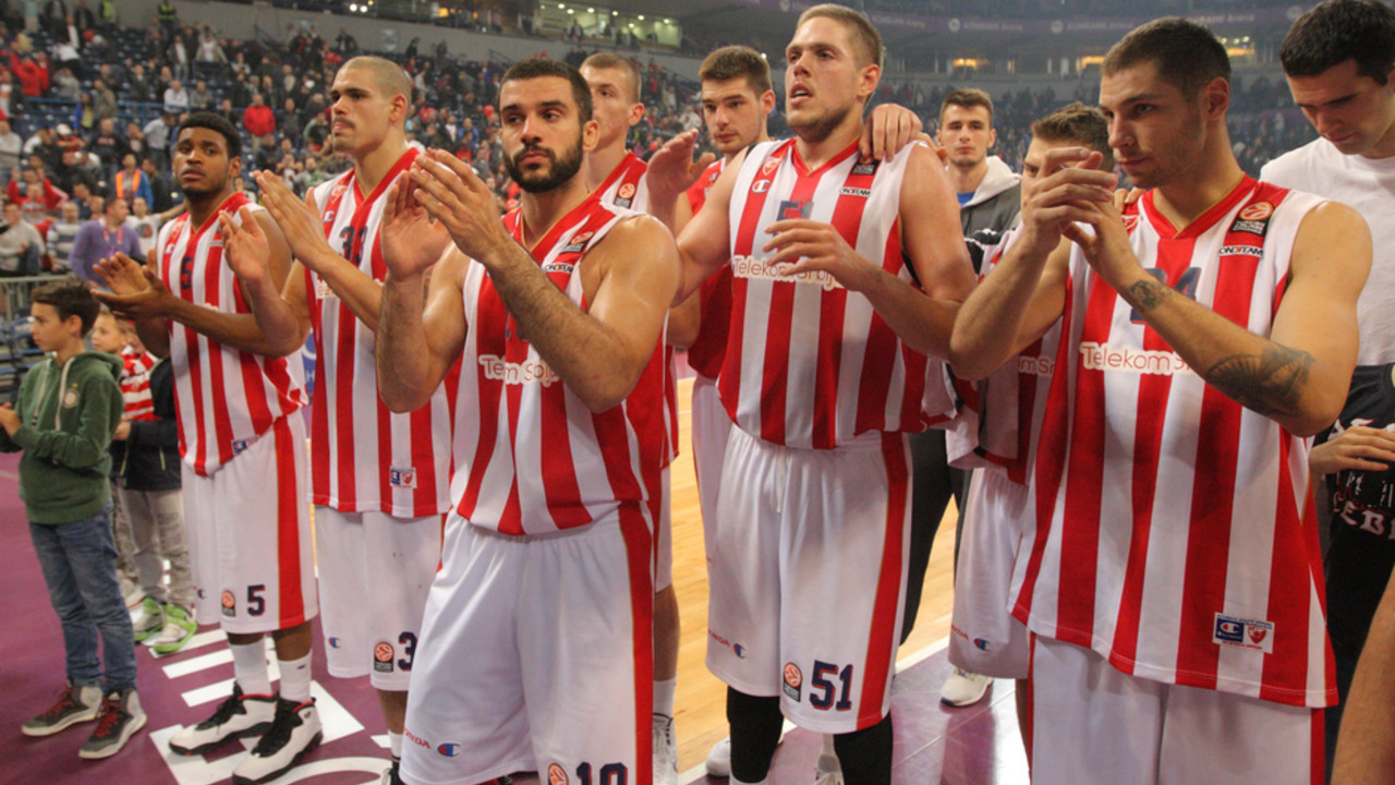Rajan Tompson i košarkaši Crvene zvezde