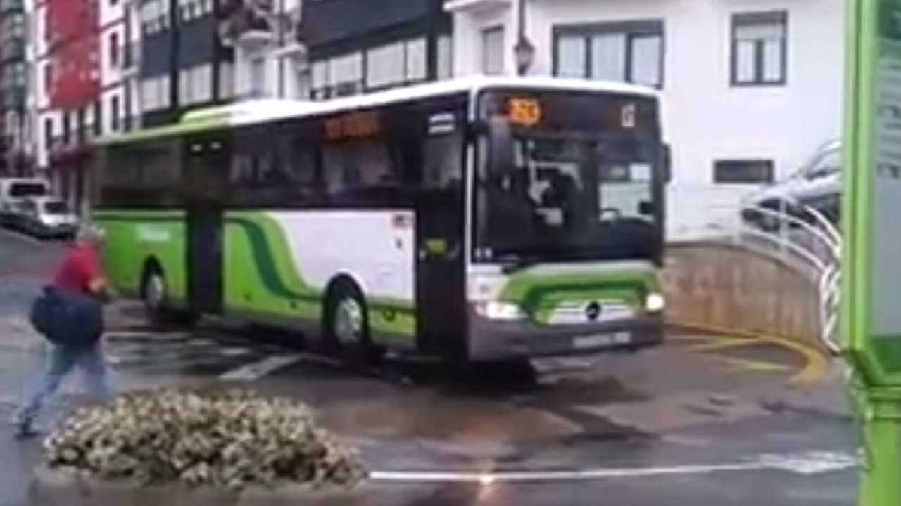Autobuska okretnica