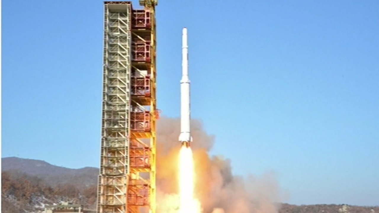 Satelit