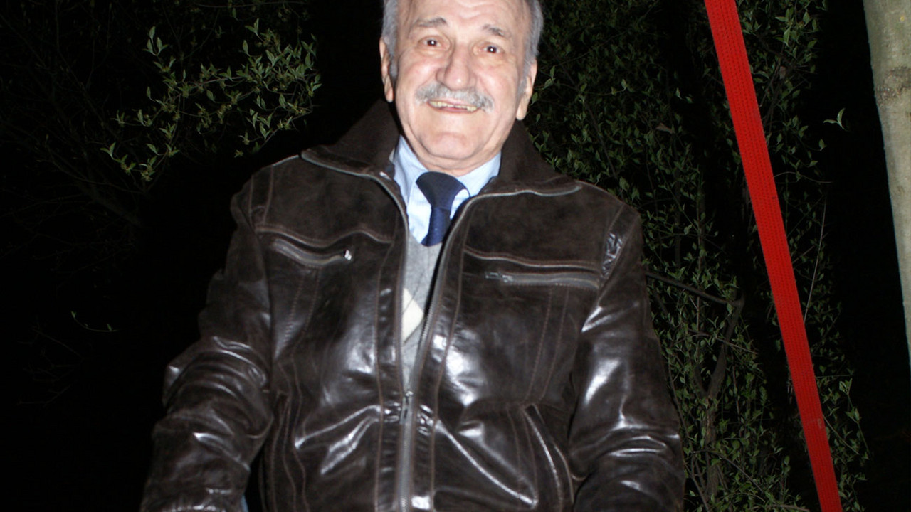 Bata Živojinović