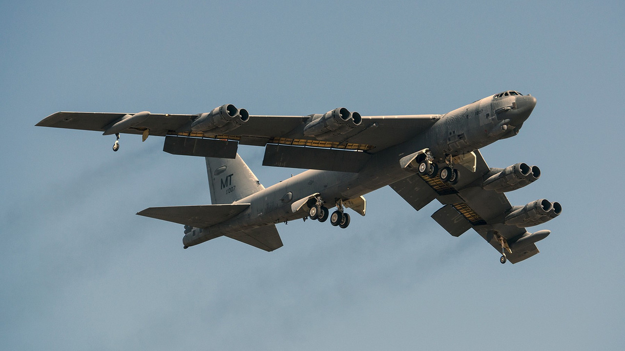 B 52