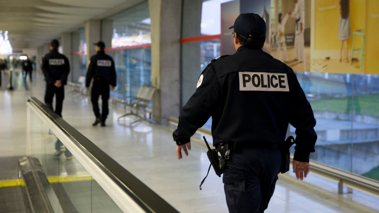 Policija 