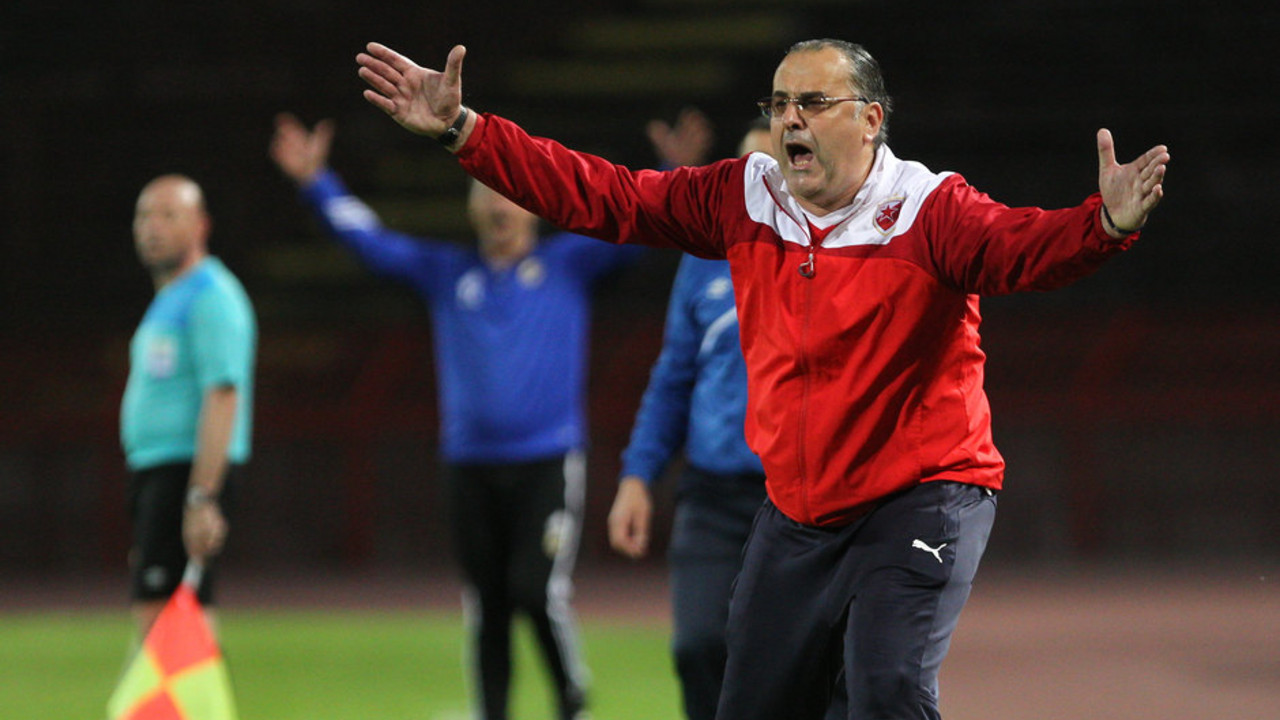 Trener Crvene zvezde Miodrag Božović na meču sa Čukaričkim