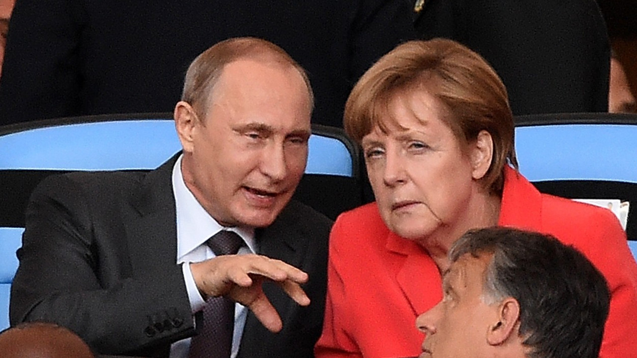 Vladimir Putin i Angela Merkel