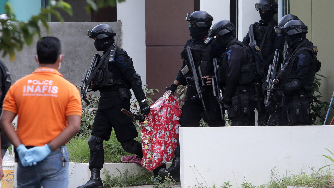 Policijska akcija zaplene oružja u Indoneziji