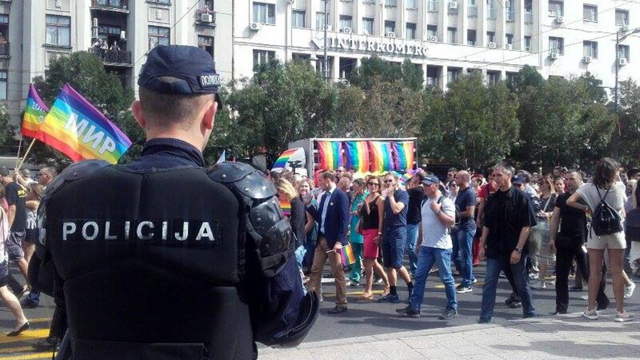 policija