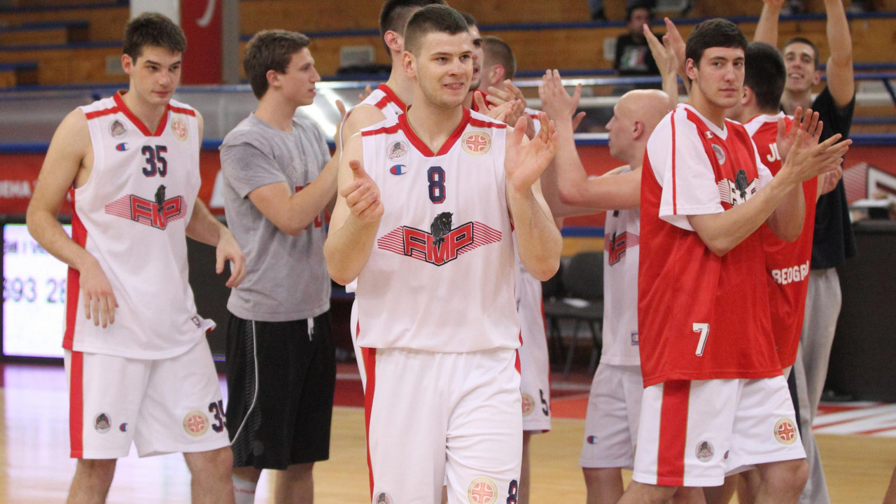 Dragan Apić
