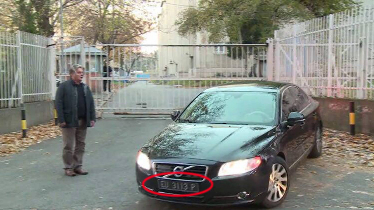Automobil oficira za vezu sa Kosova