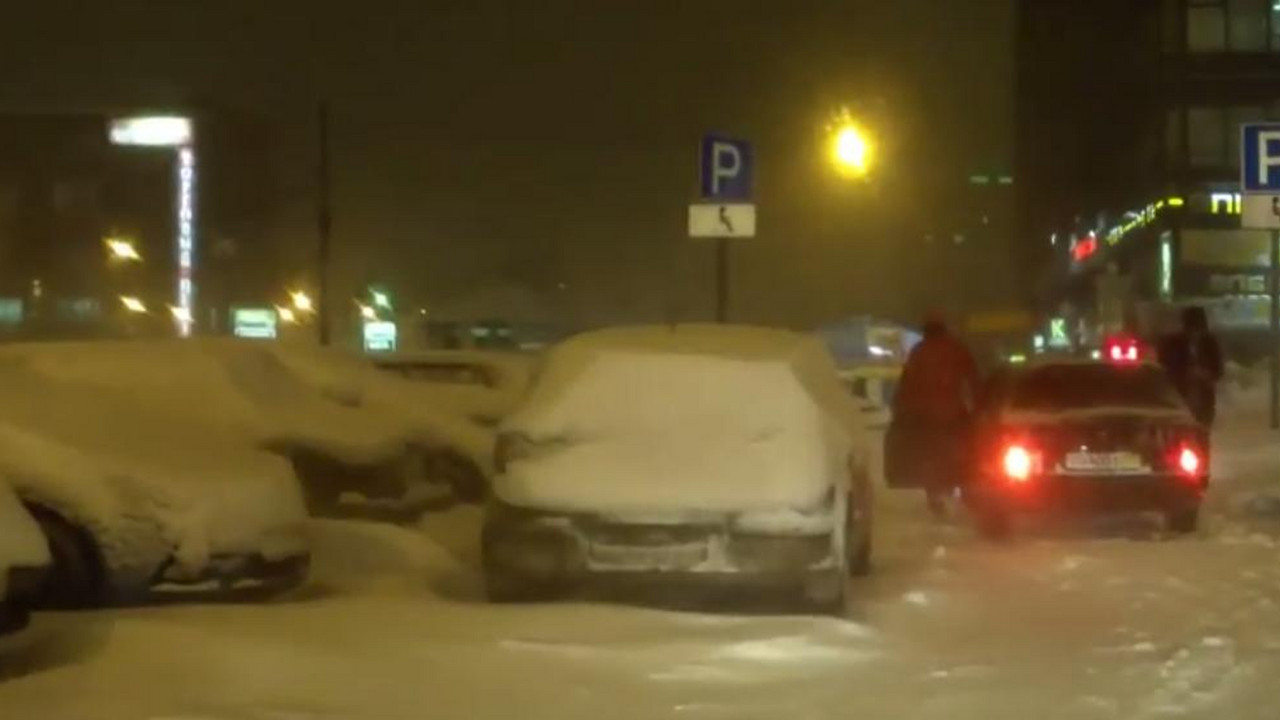 Sneg okovao Moskvu