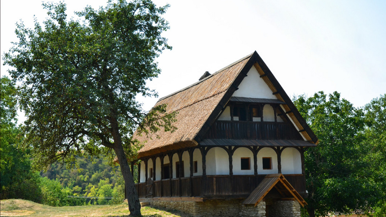 Sremska kuća