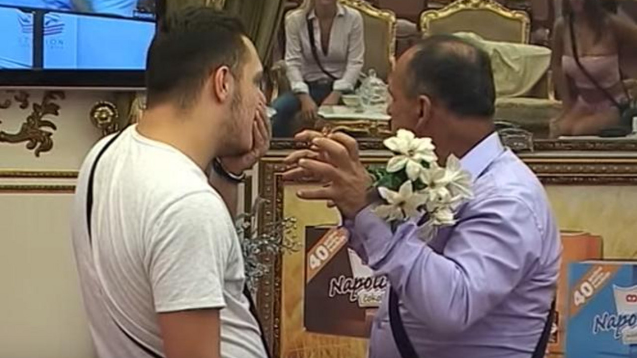 Parovi