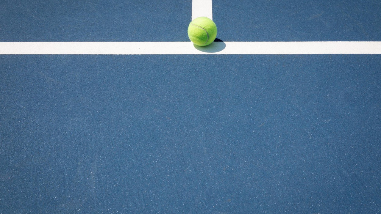 Tenis
