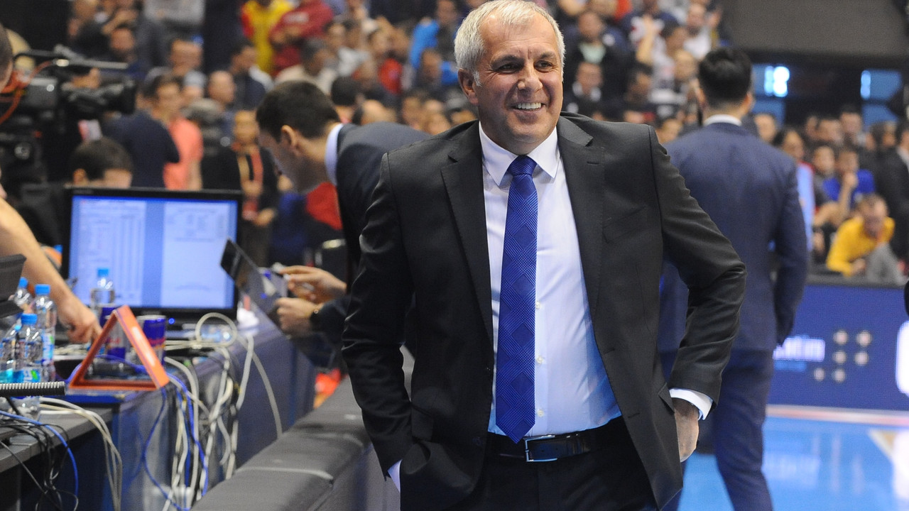 Željko Obradović tokom meča Crvena zvezda - Fenerbahče