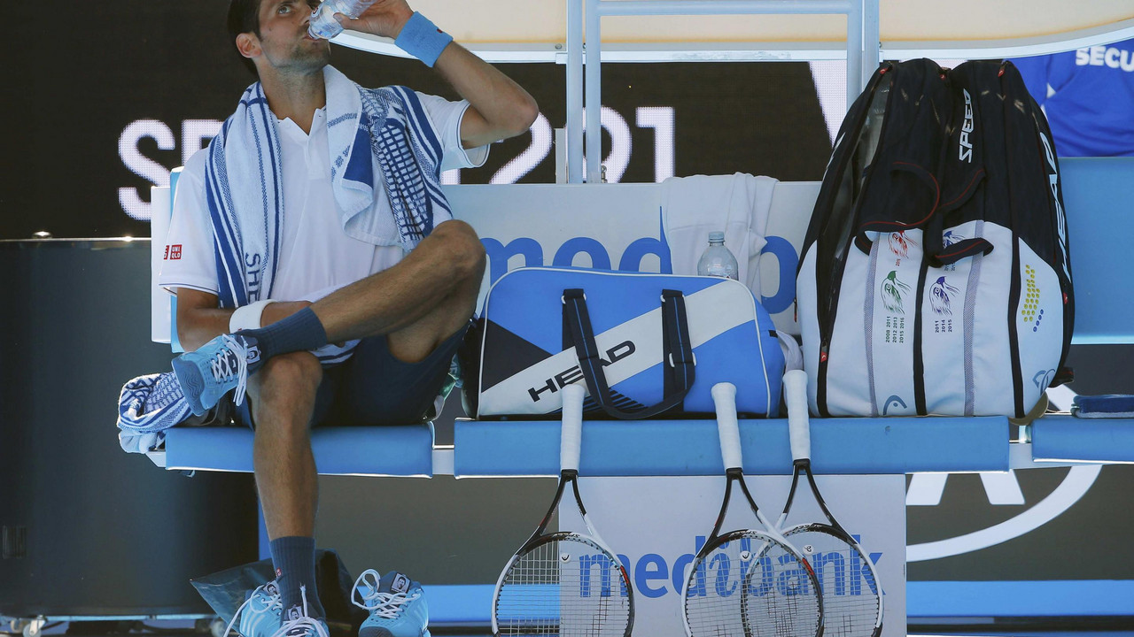 Novak Đoković tokom meča sa Denisom Istominom