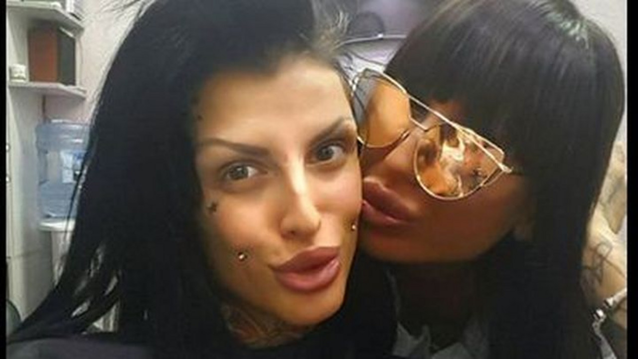 Tijana Ajfon, Jelena Krunić