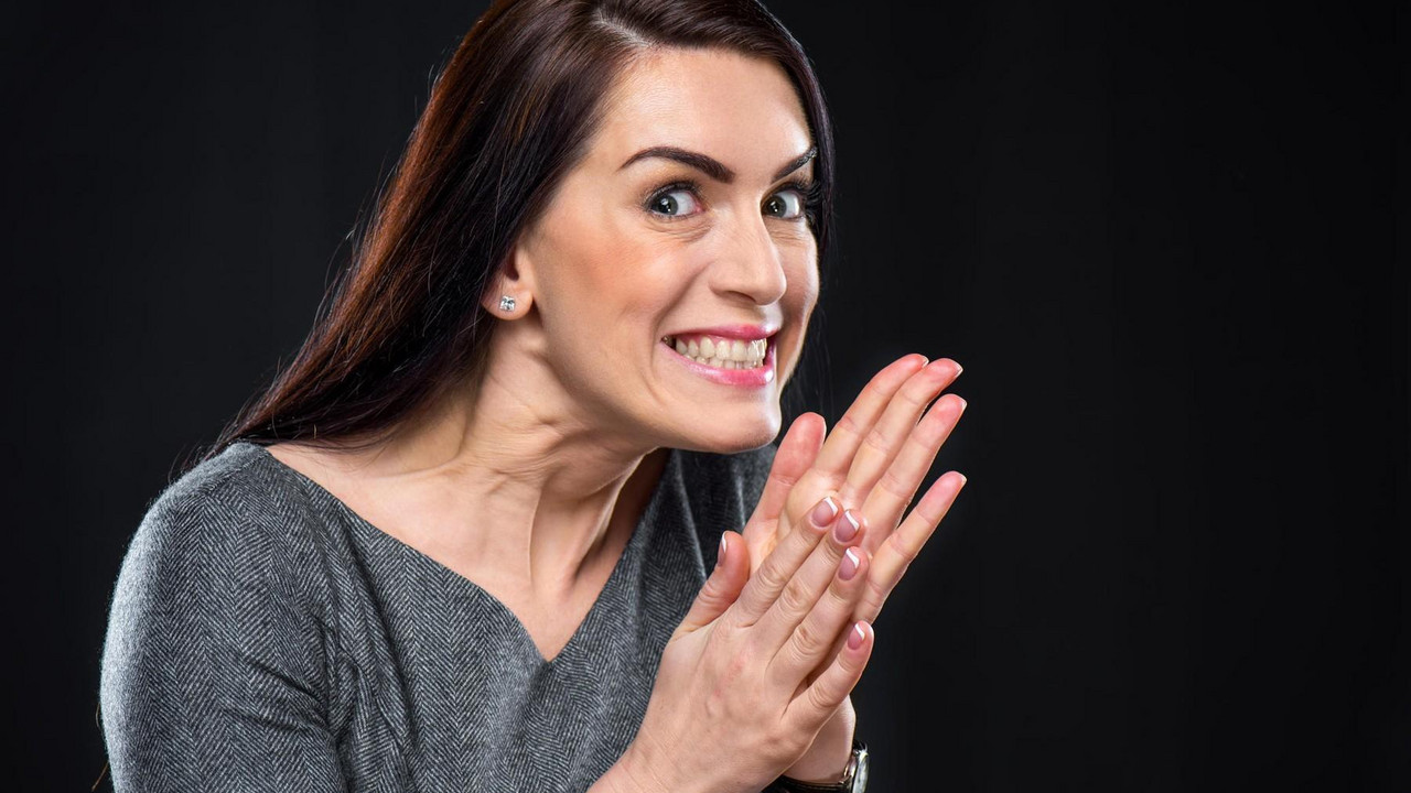 Žena smišlja pakost
