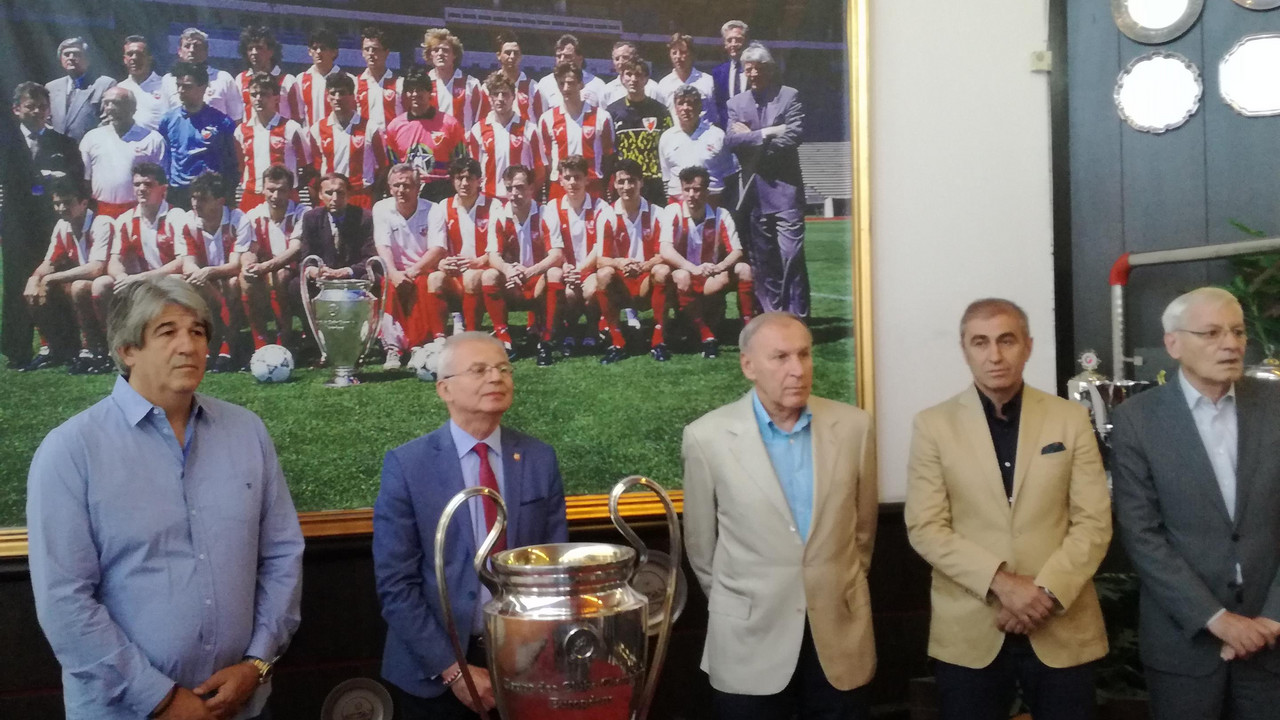 FK Crvena zvezda jubilej Bari