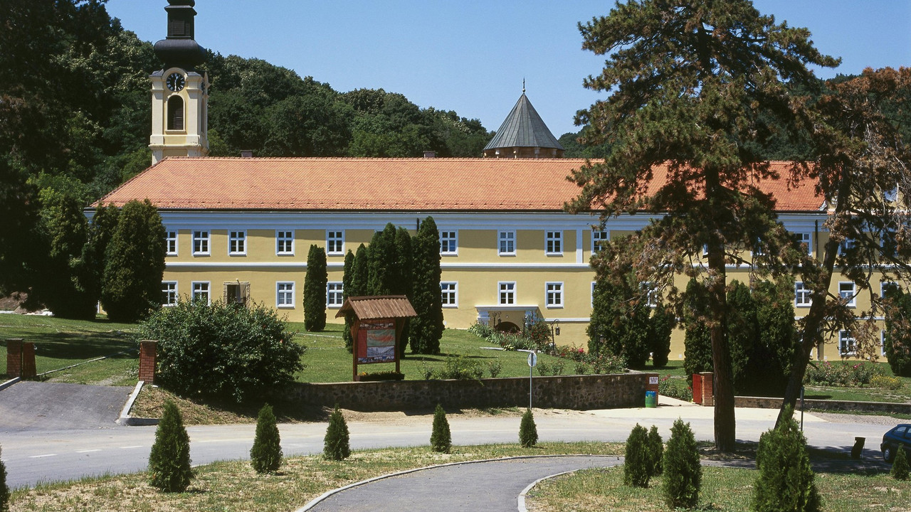 Hopovo, Irig
