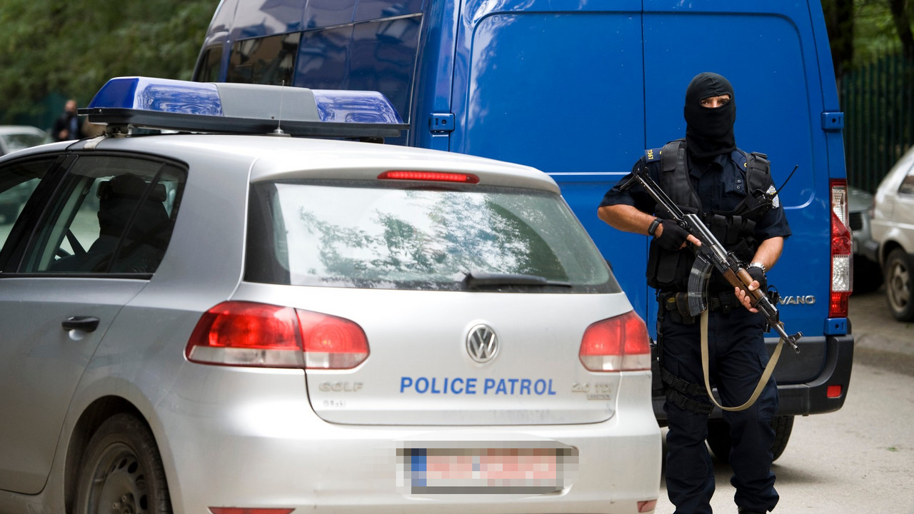 Policija