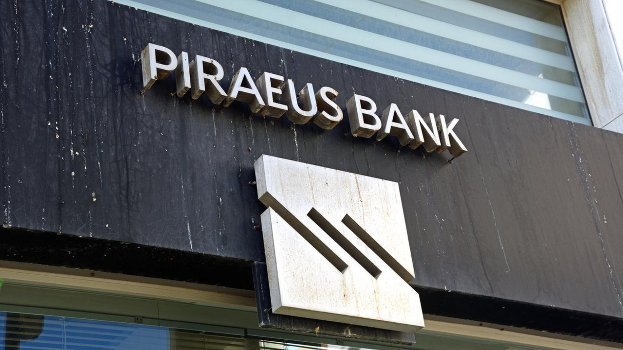 piraeus banka