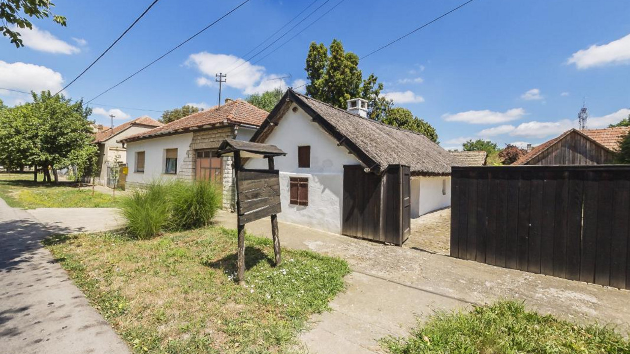 Zavičajna kuća