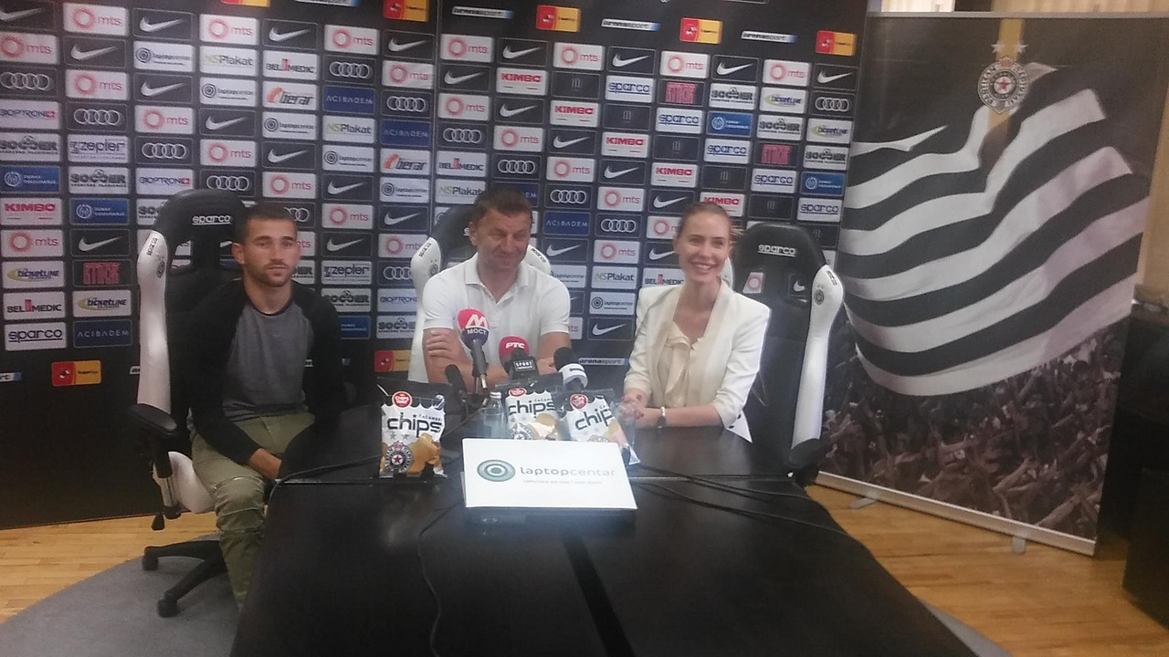 Miroslav Đukić na konferenciji za medije uoči meča sa Jang Bojsom