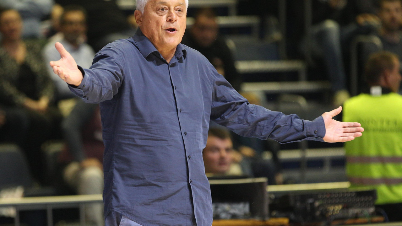Miroslav Nikolić