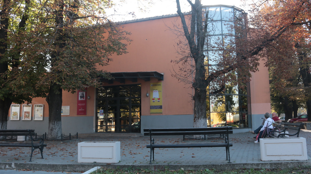 Kulturni centar Inđija