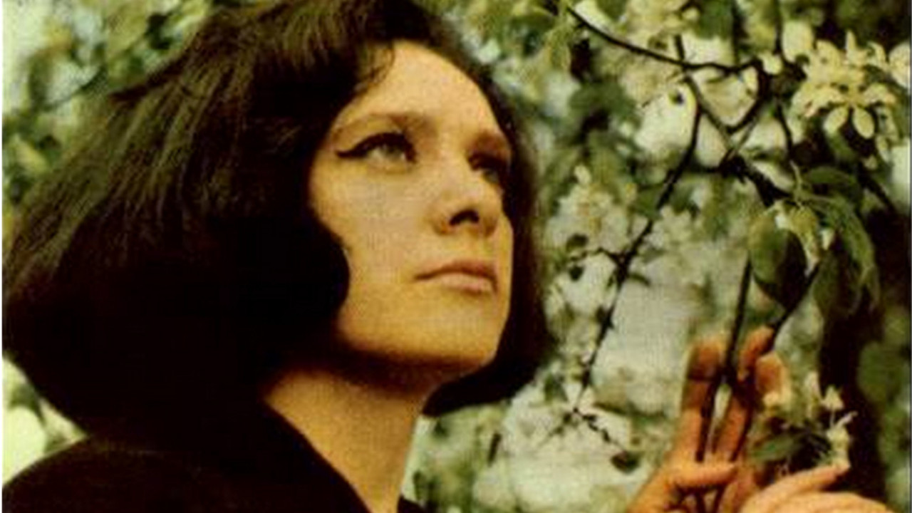 Lola Novaković