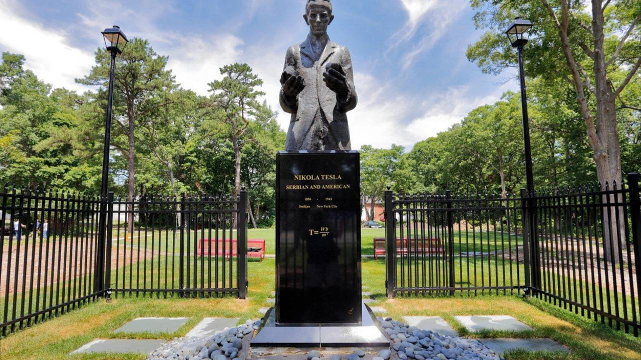 Nikola Tesla