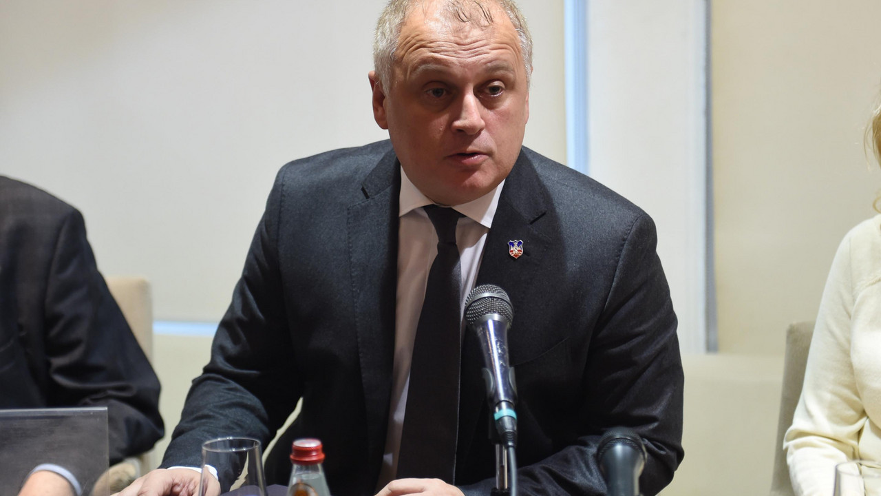 Goran Vesić